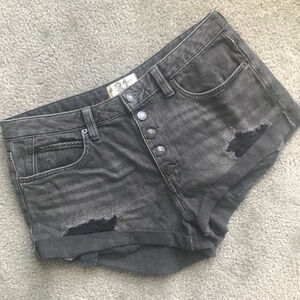 EUC We The Free Free People Women's Romeo Black Rolled CutOff Shorts | Size 31